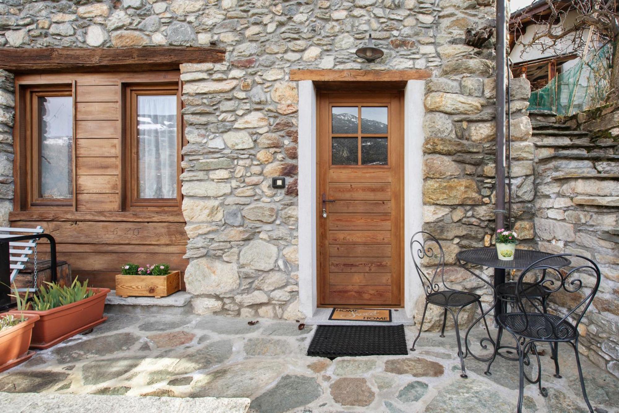 Mini House Valle D'Aosta Roisan Exterior photo